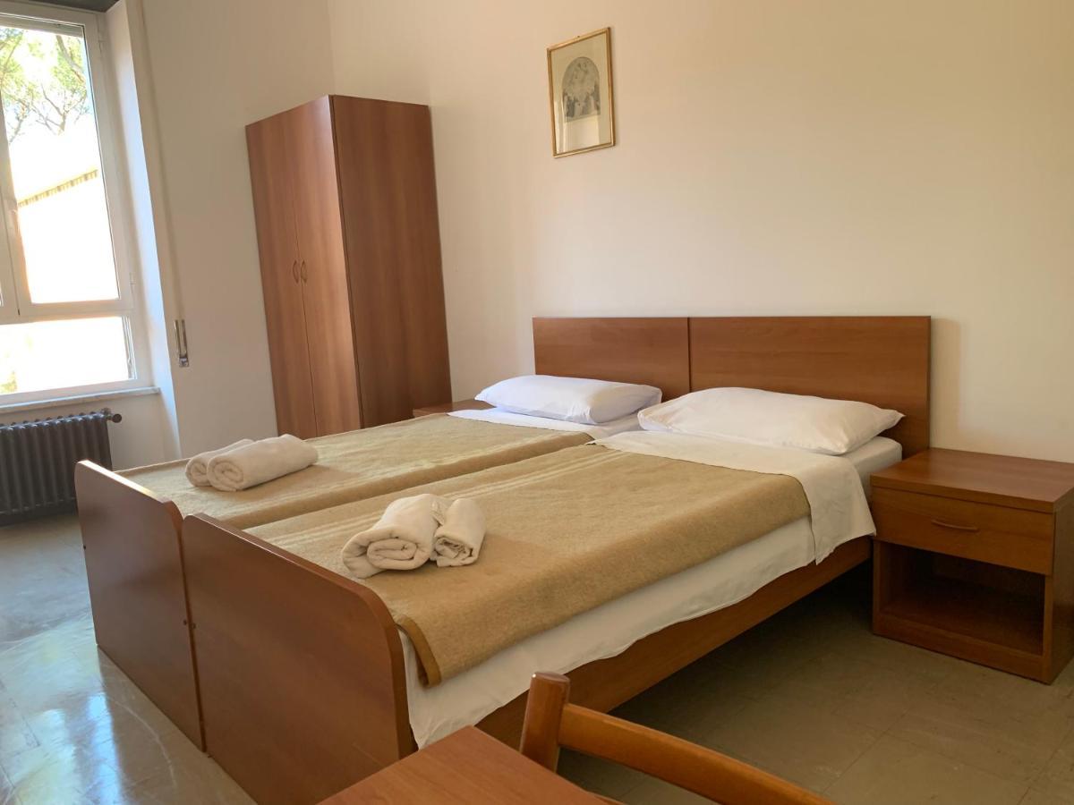 Hotel Casa per Ferie JPII Roma Exterior foto